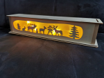 Schwibbogen Unterstellbank"Rehe an der Futterkrippe und Schneemannfiguren"48 x 10 x 13 cm mit LED, Batterie u. Netzbetrieb